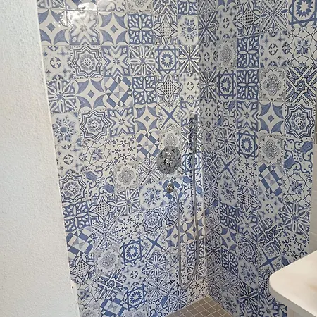 فندق مبيت وإفطار Free Zone