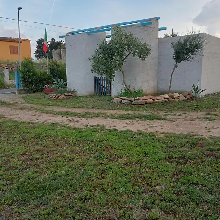 Bed & Breakfast Free Zone *
