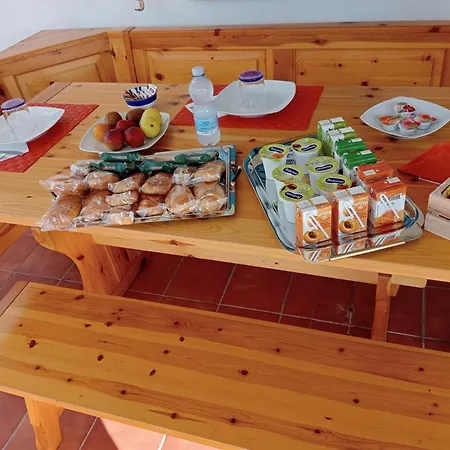 Bed & Breakfast Free Zone 3*